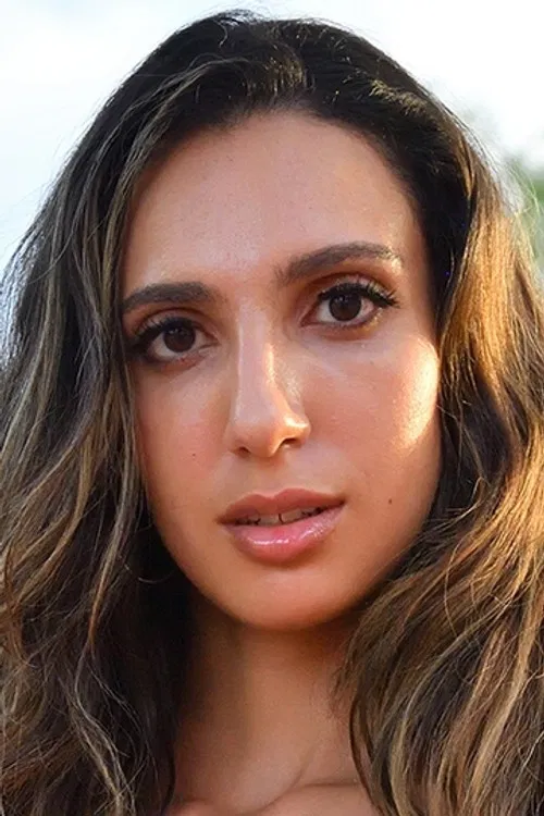 Angelica Cruz profile