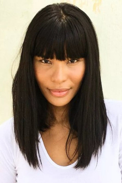 Suyane Moreira profile