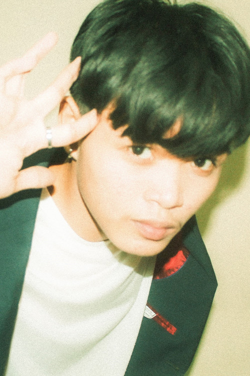 Joshua de Vera profile