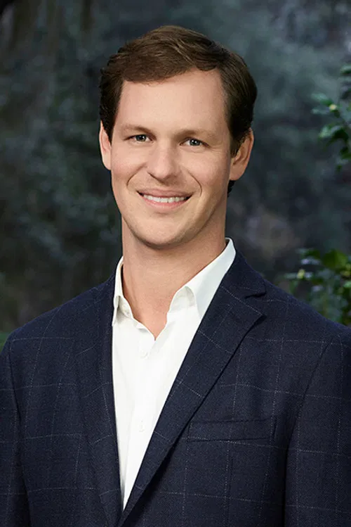 Lyle Mackenzie profile