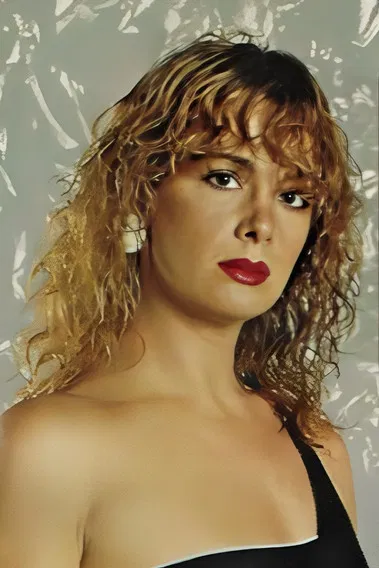 Ísis de Oliveira profile