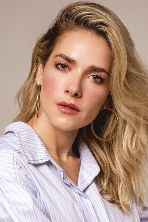 Monique Alfradique profile