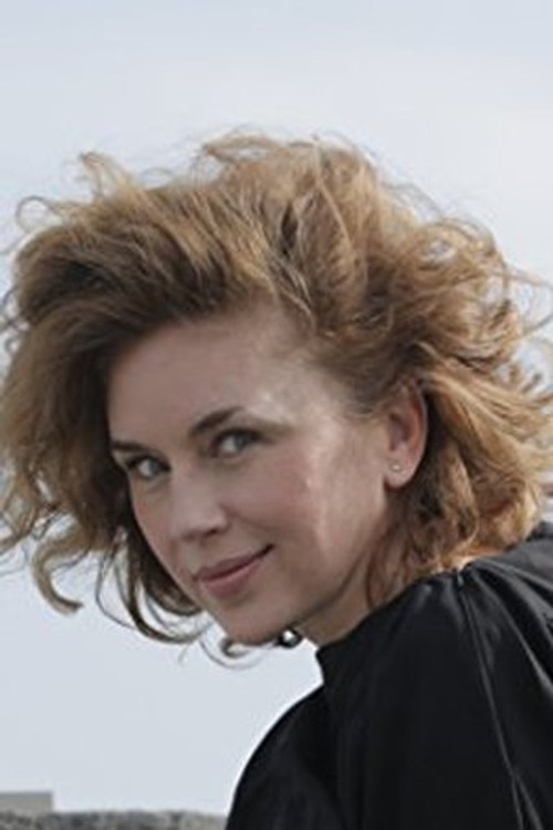 Valentina Sauca profile