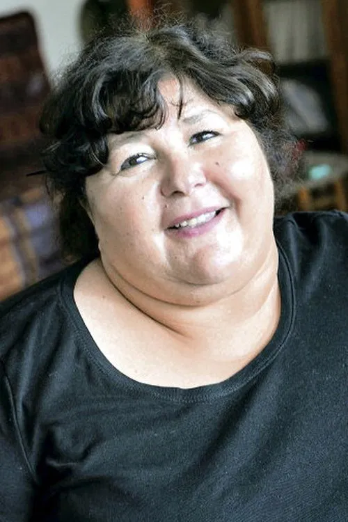 Mimouna Hadjam profile