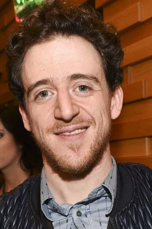 Vinícius Calderoni profile