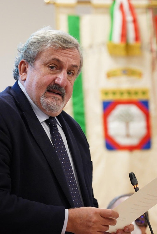 Michele Emiliano profile