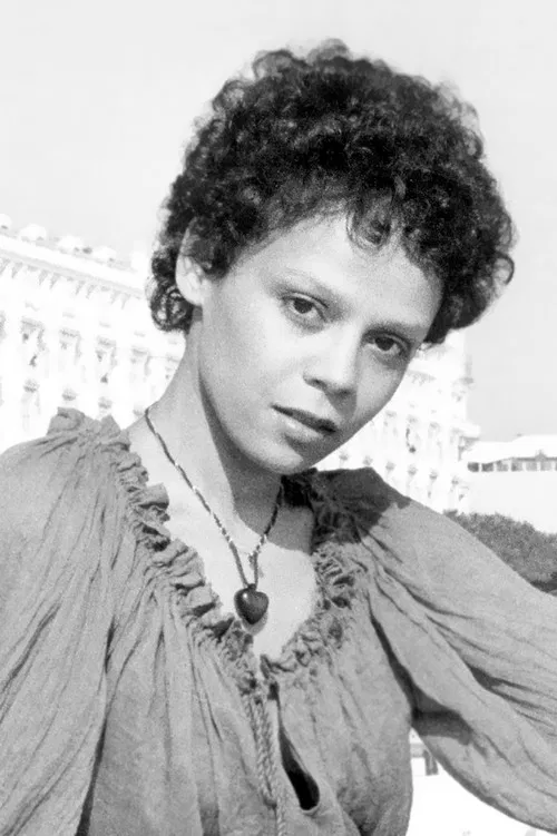 Fatiha Fawzi profile