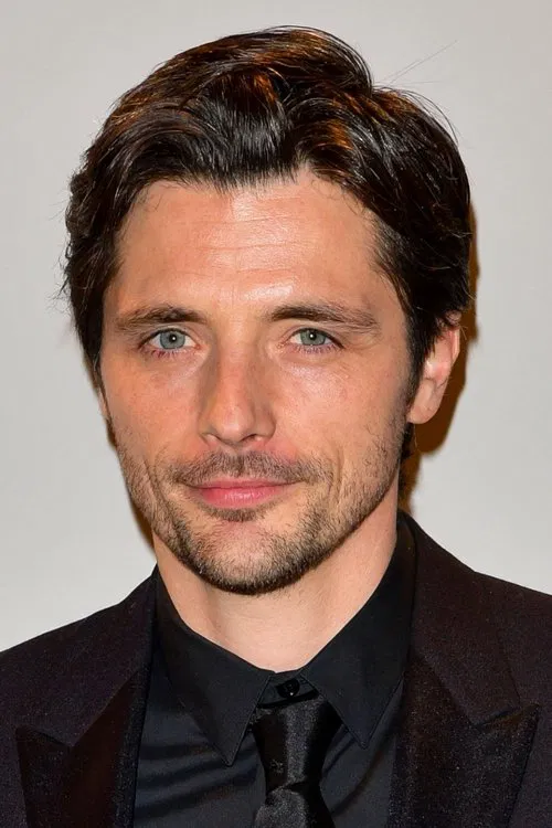 Raphaël Personnaz profile