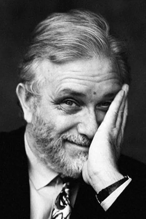 Luciano De Crescenzo profile