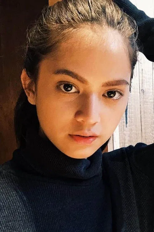 Maudy Effrosina profile