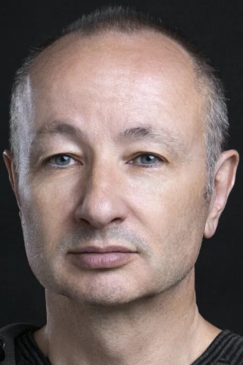 Fenton Bailey profile