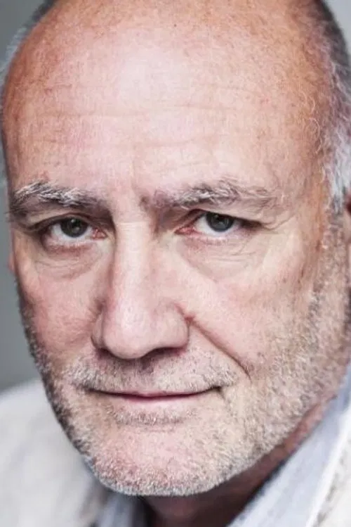 Robert Gwilym profile