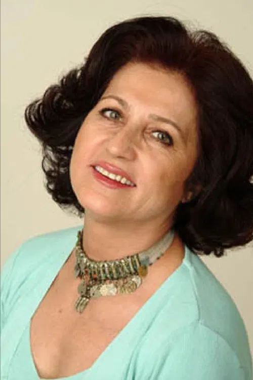 Betül Arım profile