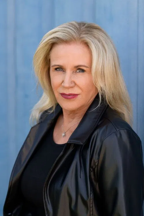 Manuela Denz profile