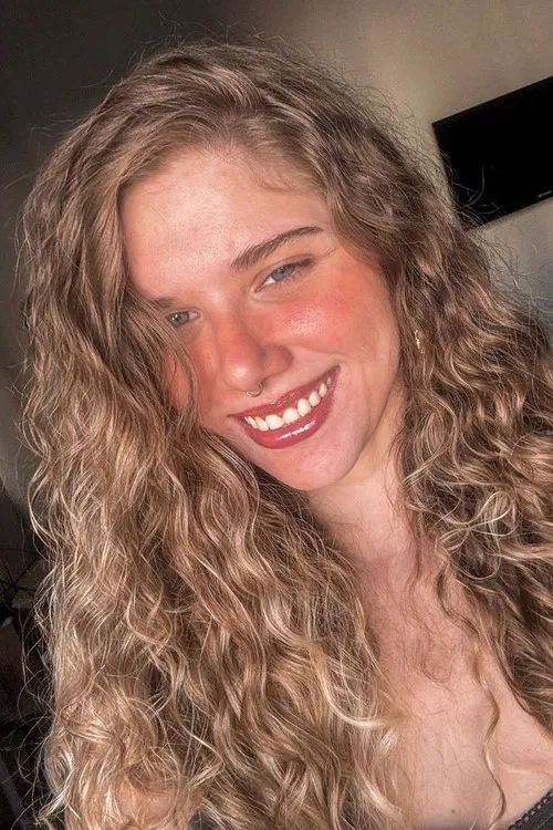 Maria Luiza Staut profile