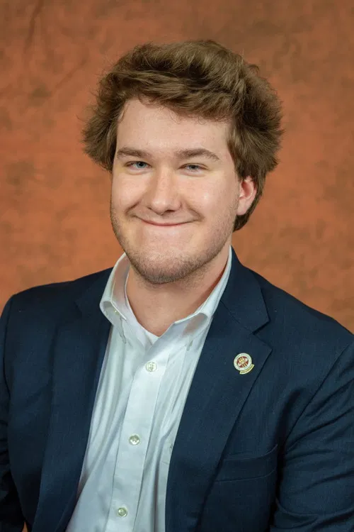 Liam Fineout profile