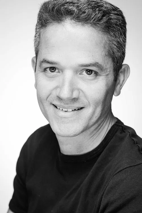 Chanoch Ze'evi profile