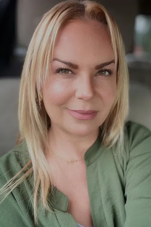 Carolina Sabino profile