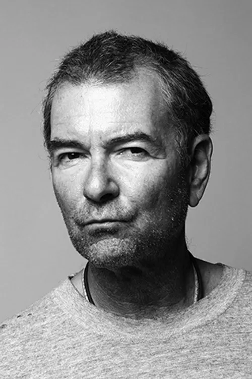 Neil Zlozower profile