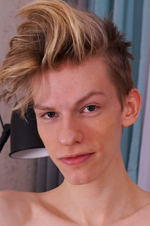 Alex Powelly profile