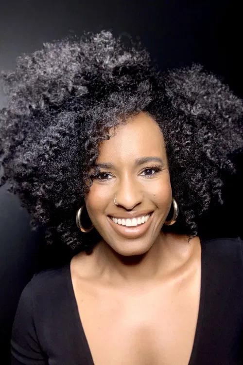 Nayanna Holley profile