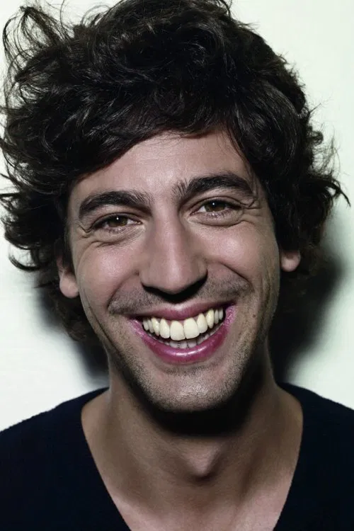 Max Boublil profile