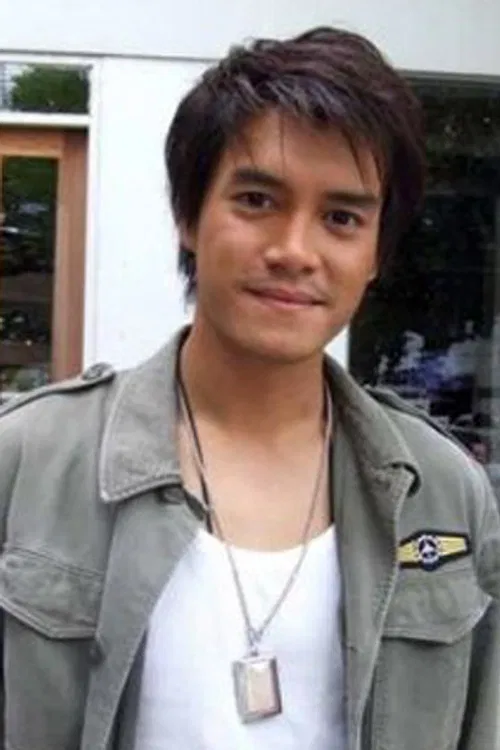 Arucha Tosawat profile