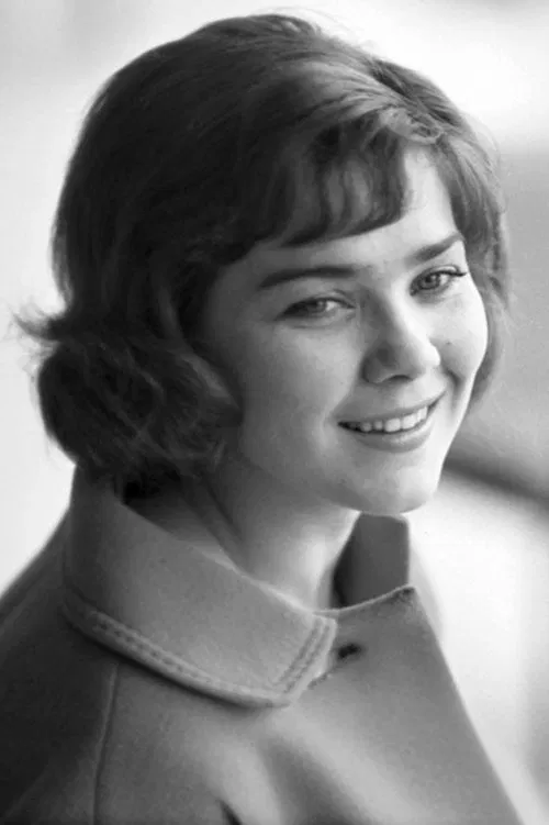 Larisa Golubkina profile