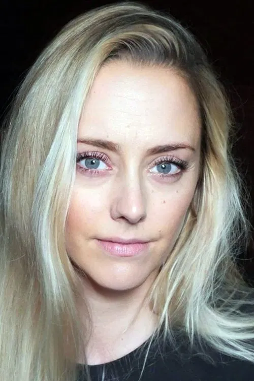 Julie Nicolet profile