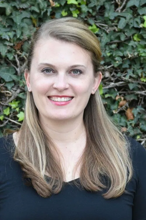 Ashley Maria profile