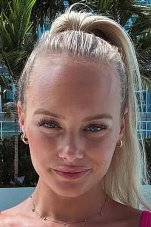 Ashley Moore profile