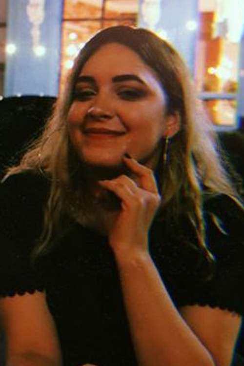 Lucrecia Gómez profile