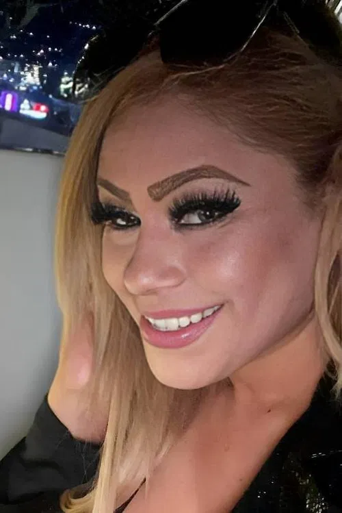 Dayanna Dowson Kahn profile