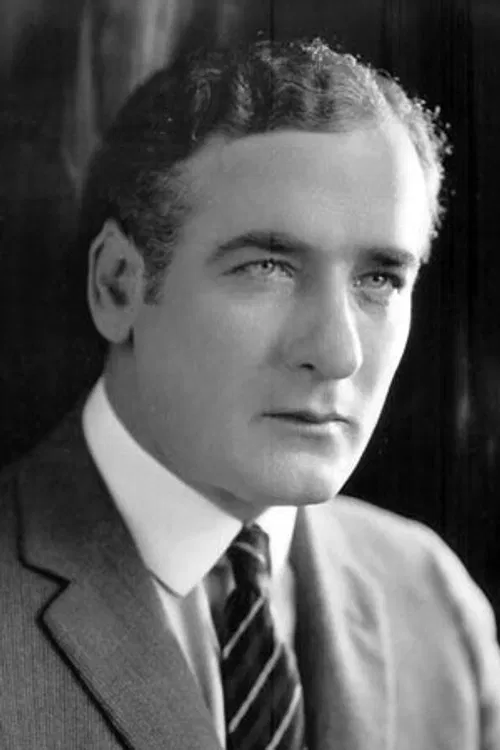 Tom Santschi profile