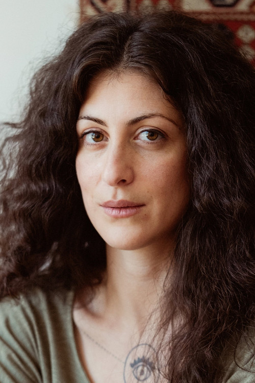 Kamee Abrahamian profile