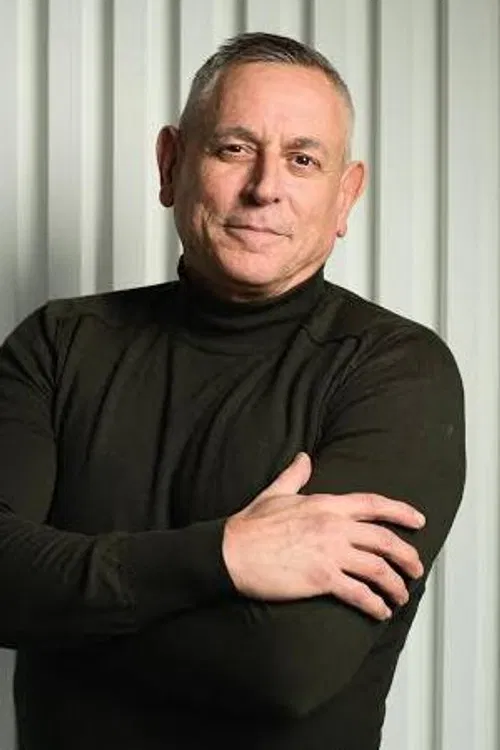 Peter Van Asbroeck profile