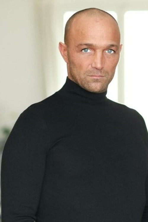 Mario Magalhaes profile