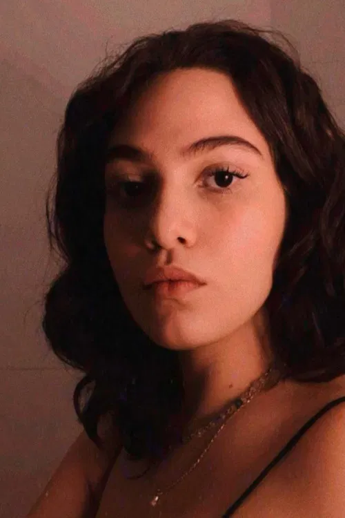 Luiza Guimarães profile