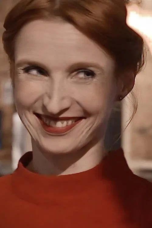 Lucie-Eléonore Riveron profile