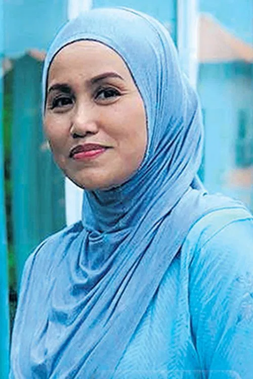 Ainina Ahmad profile