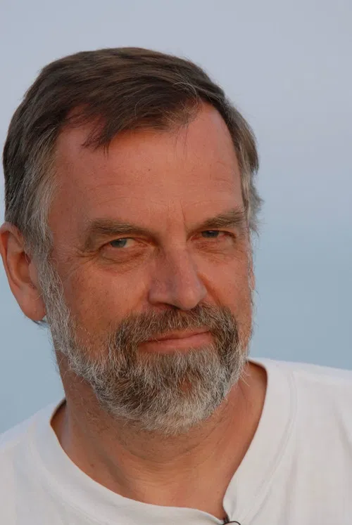 Malcolm Dixelius profile