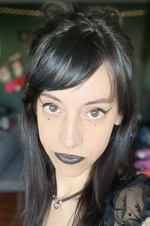 Nicole Elyse profile