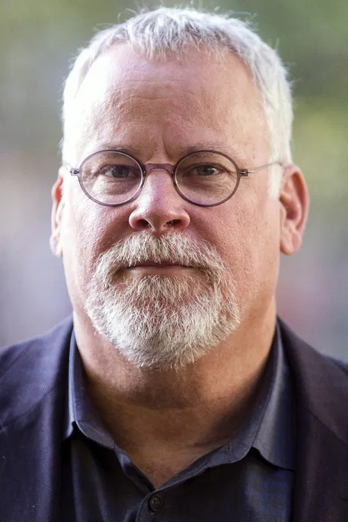 Michael Connelly profile