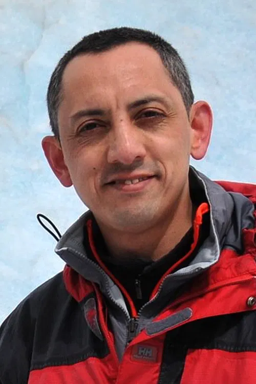 Arturo E. Quintana profile