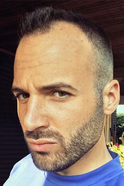 Perry Chicos profile