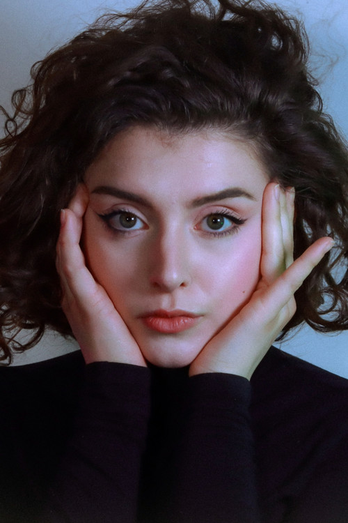 Léonie Savard profile