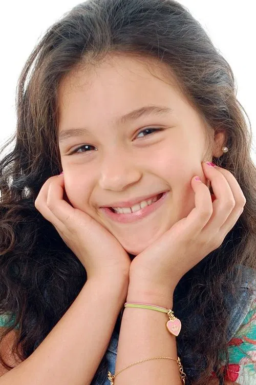 Annalara Prates profile