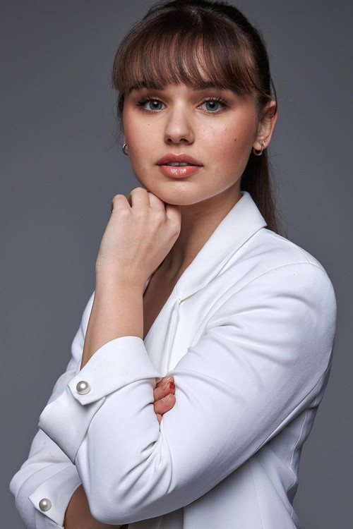 Amanda Ferrer profile