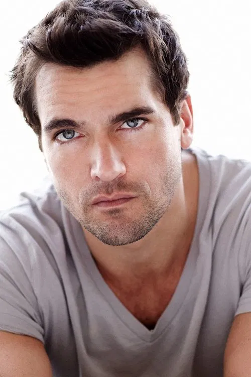 Jackson Hurst profile