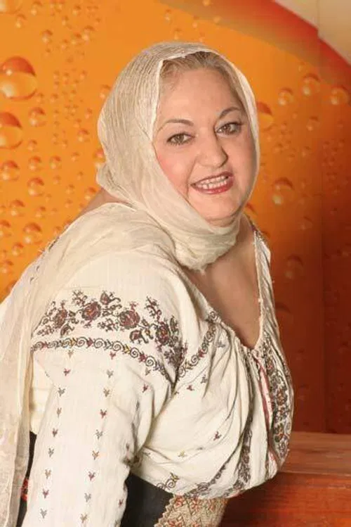 Marinela Chelaru profile